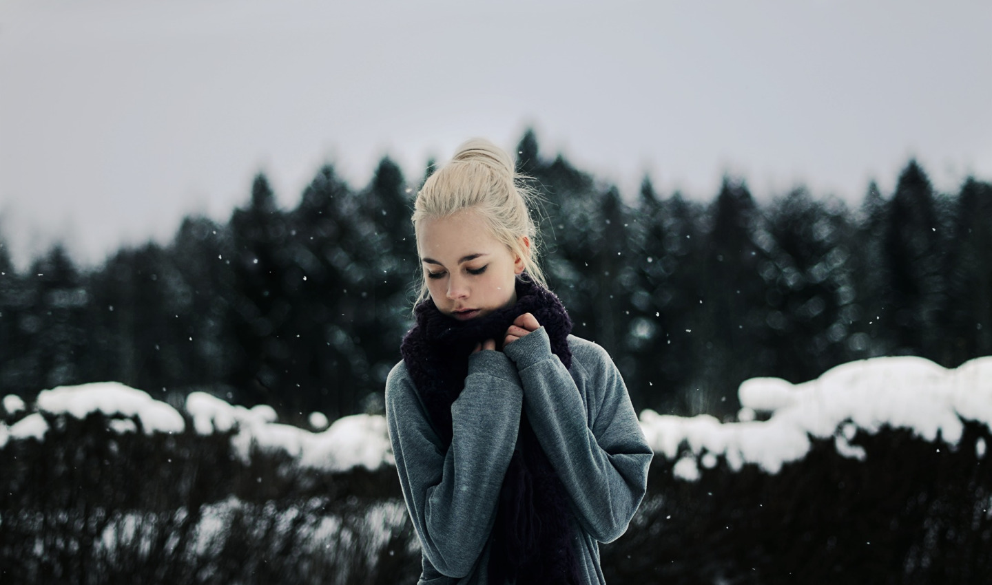 snowing-winter-blonde-cold.jpg