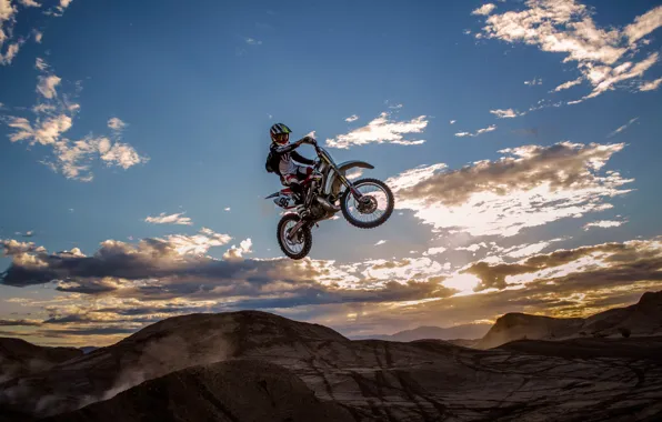 Картинка небо, прыжок, спорт, мотоцикл