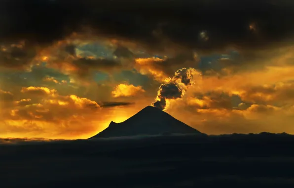Картинка небо, облака, рассвет, гора, вулкан