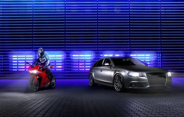 Картинка Audi, red, Ducati, мотоциклист, front, silvery, Avant, спортивный мотоцикл, Panigale