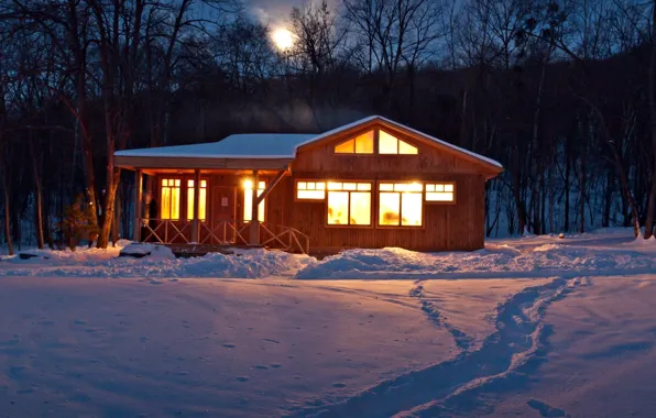 Картинка зима, небо, свет, снег, деревья, следы, природа, дом, фон, widescreen, обои, вечер, wallpaper, домик, широкоформатные, …