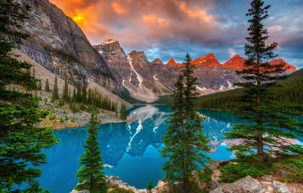Картинка деревья, горы, озеро, отражение, Канада, Альберта, Banff National Park, Alberta, Canada, Moraine Lake, Valley of …