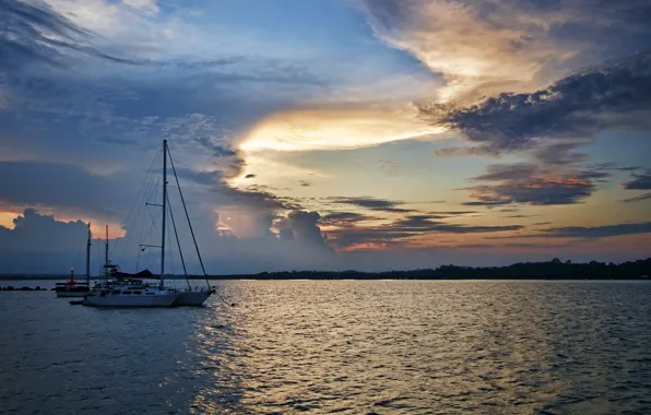 Картинка облака, закат, озеро, лодки, вечер