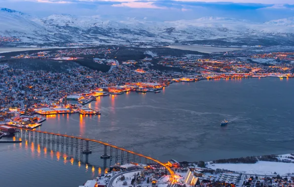 Картинка зима, пейзаж, мост, природа, город, река, фото, дома, Норвегия, Tromso