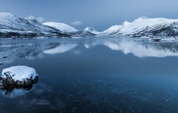 Картинка снег, горы, озеро, остров, Норвегия, Сенья