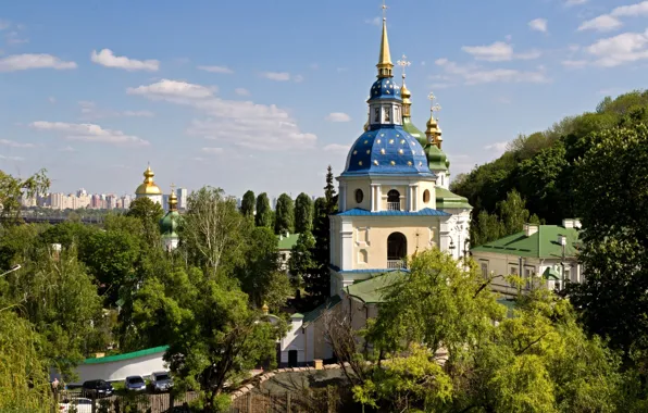 Картинка небо, облака, деревья, дома, Украина, Киев, Выдубицкий монастырь