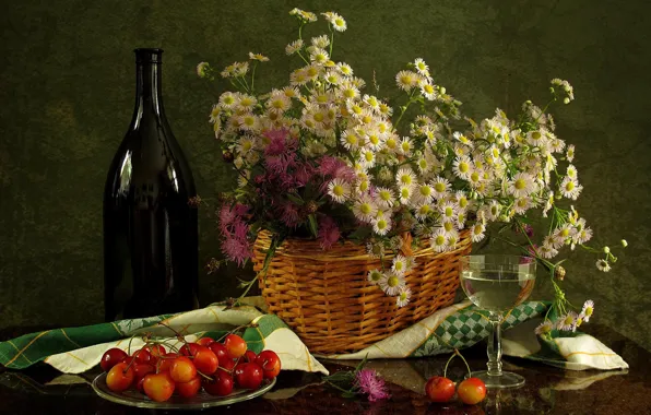 Картинка цветы, вино, корзина, бокал, бутылка, натюрморт, хризантемы, черешня, салфетка