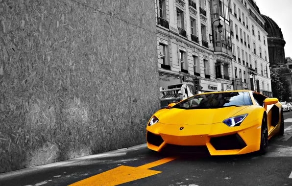 Картинка дорога, желтый, город, Lamborghini, Ламборджини, спорткар, LP700-4, Aventador, luxury, Авентадор