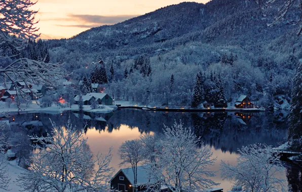 Картинка зима, снег, закат, озеро, дома, Пейзажи, финляндия