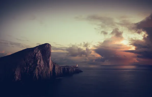 Картинка море, небо, облака, скалы, маяк, вечер, Великобритания