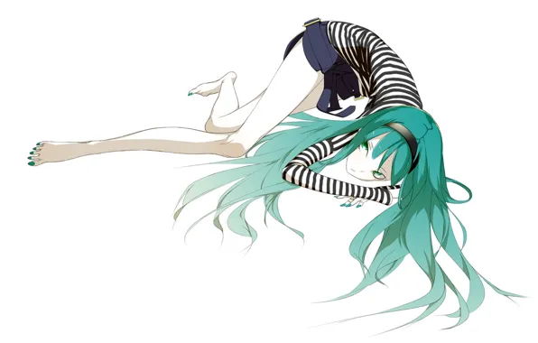Картинка мини юбка, белый фон, vocaloid, Hatsune Miku, длинные волосы, тельняшка, педикюр, мини-юбка, ободок, босая, лежит …
