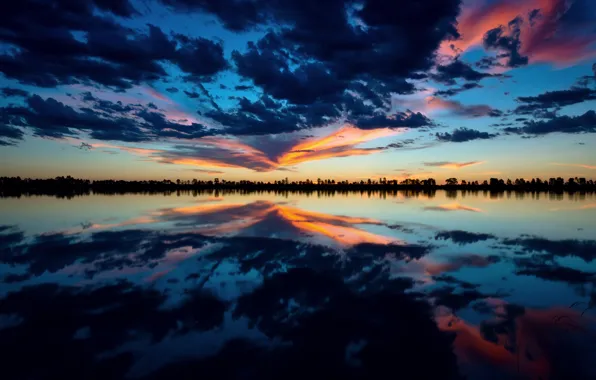 Картинка небо, облака, отражения, озеро, вечер