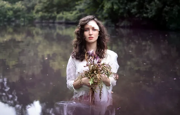 Картинка девушка, цветы, озеро, настроение