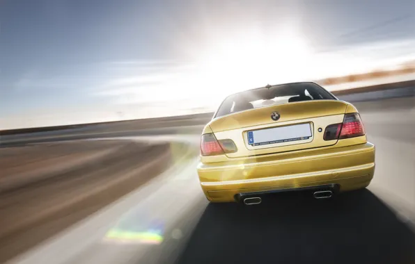 Картинка бмв, скорость, BMW, gold, E46, золотая, в движение