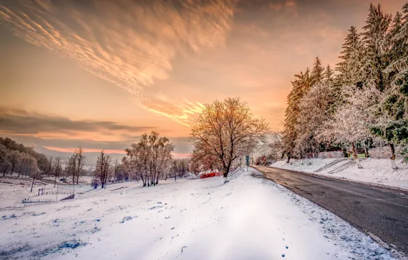 Картинка зима, дорога, небо, снег, деревья, пейзаж, закт