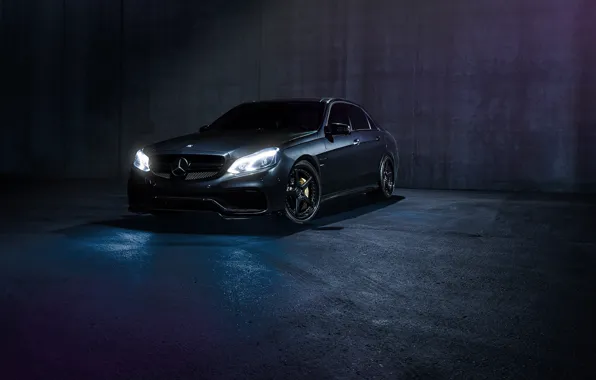 Картинка Mercedes-Benz, Dark, Front, California, Motorsport, Sonic, E63, Ligth, Nigth, AMG S
