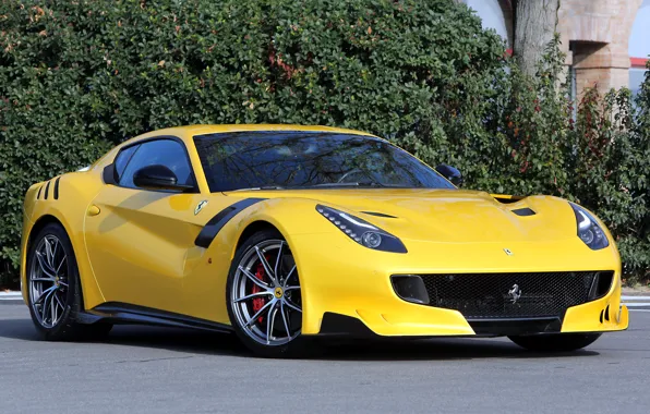 Картинка car, Ferrari, yellow, super, F12tdf