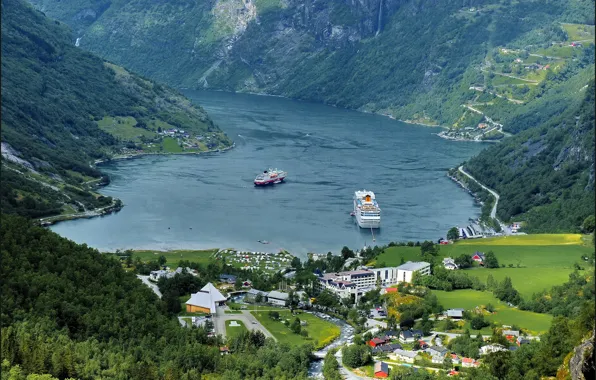 Картинка горы, поля, дома, корабли, Норвегия, панорама, леса, фьорд, Geiranger