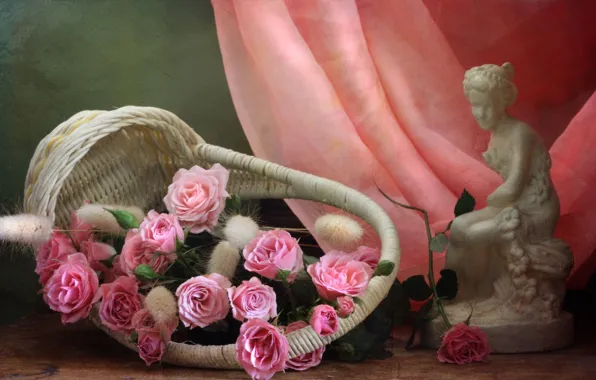 Картинка девушка, цветы, корзина, розы, ткань, статуэтка