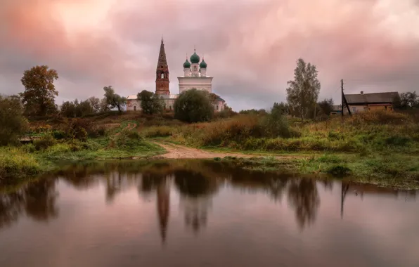 Картинка деревня, храм, где-то в России