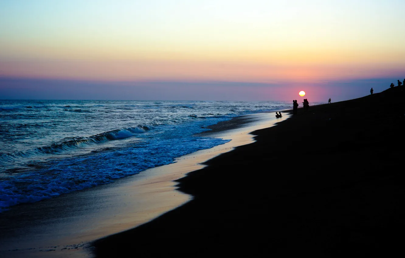 Фото обои beach, ocean, sunset, water, people, shore, bank