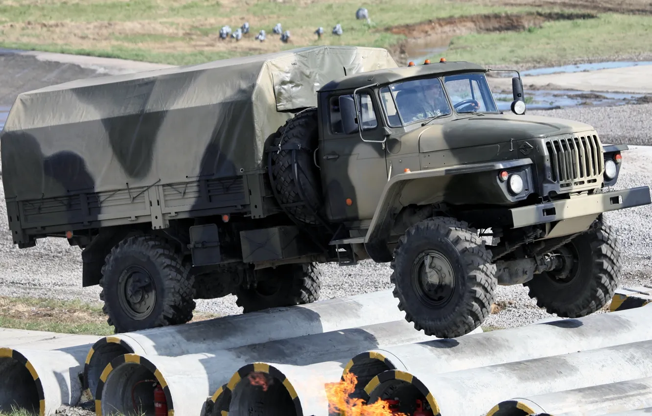Фото обои фон, грузовик, военный, передок, Урал, испытание, 43206, Ural