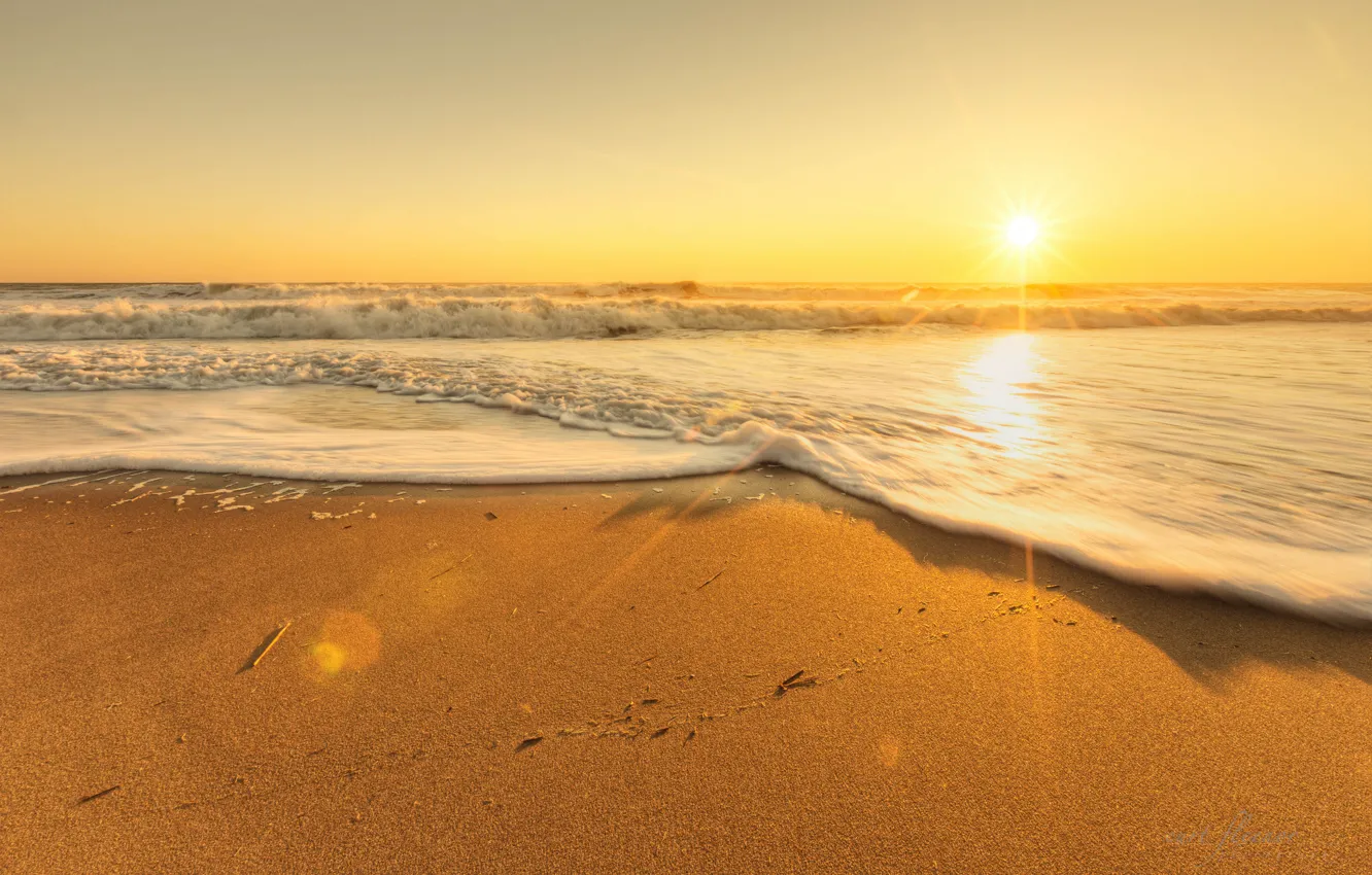 Фото обои песок, море, пляж, небо, солнце, пейзаж, закат, природа, океан, рассвет, beach, sky, sea, ocean, landscape, …