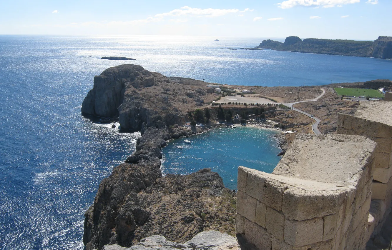 Фото обои море, камни, Греция, горизонт, залив, Линдос, вид с акрополя