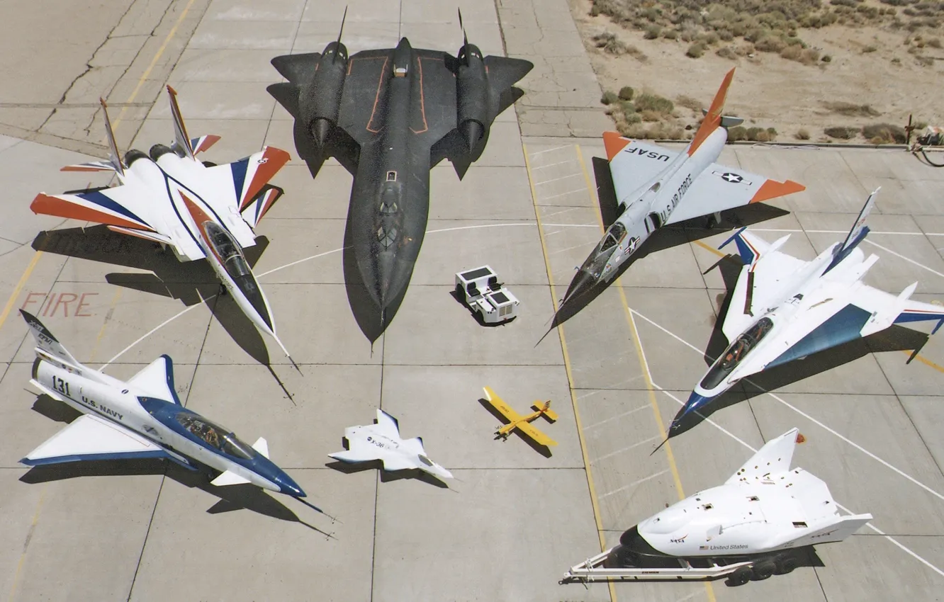 Фото обои Самолеты, Аэродром, Или малосерийные самолеты, Прототипы, Серии XP