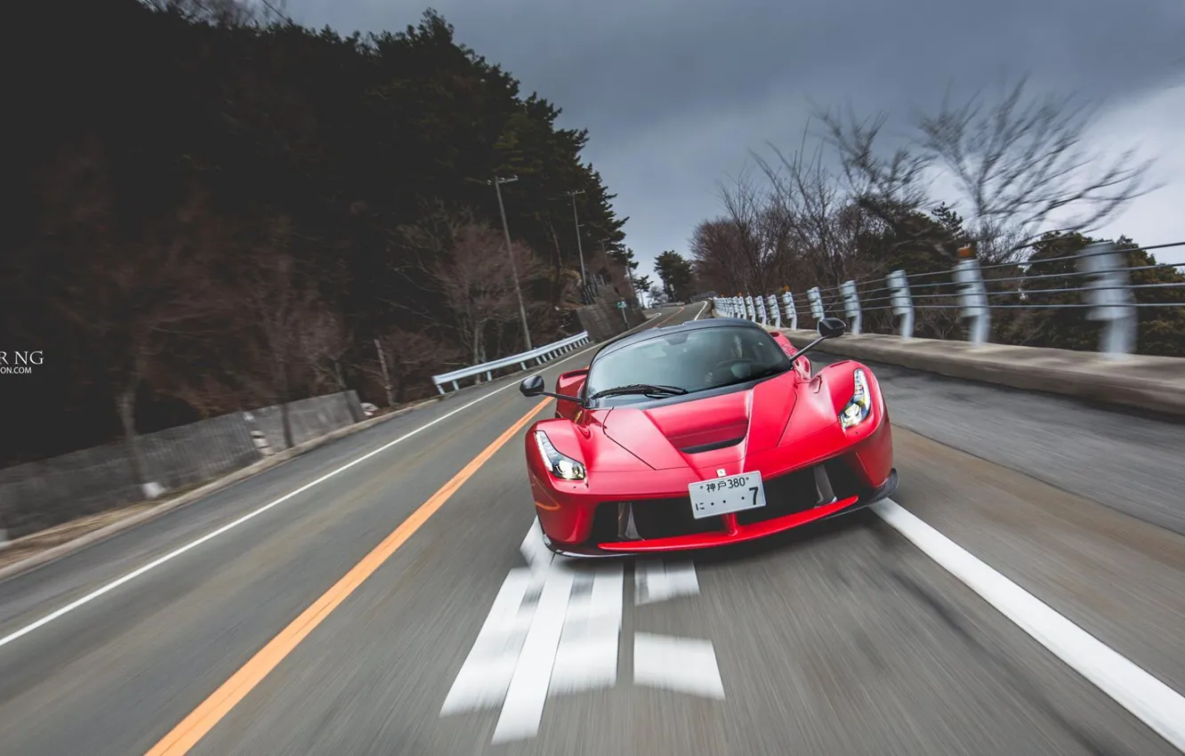 Фото обои Ferrari, Red, Road, Motion, LaFerrari, CHESTER NG
