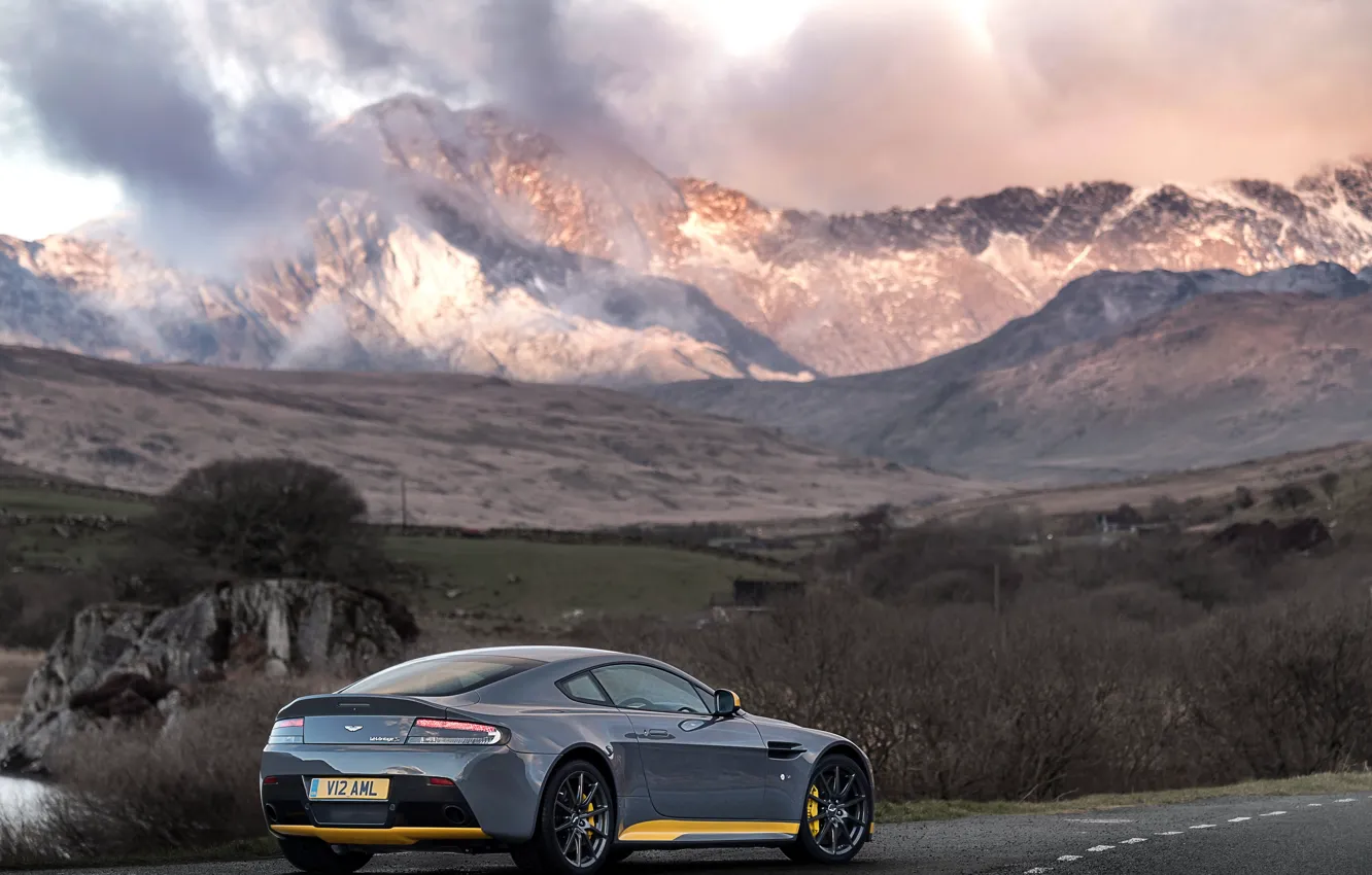 Фото обои авто, горы, Aston Martin, астон мартин, суперкар, V12, Vantage S, Sport-Plus Pack