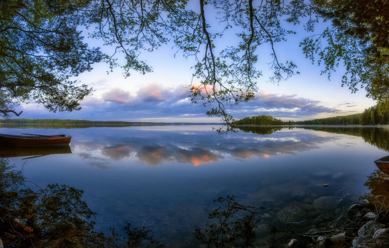 Фото обои деревья, озеро, отражение, лодки, Финляндия, Finland, Озеро Кариярви, Kouvola, Karijarvi Lake, Коувола
