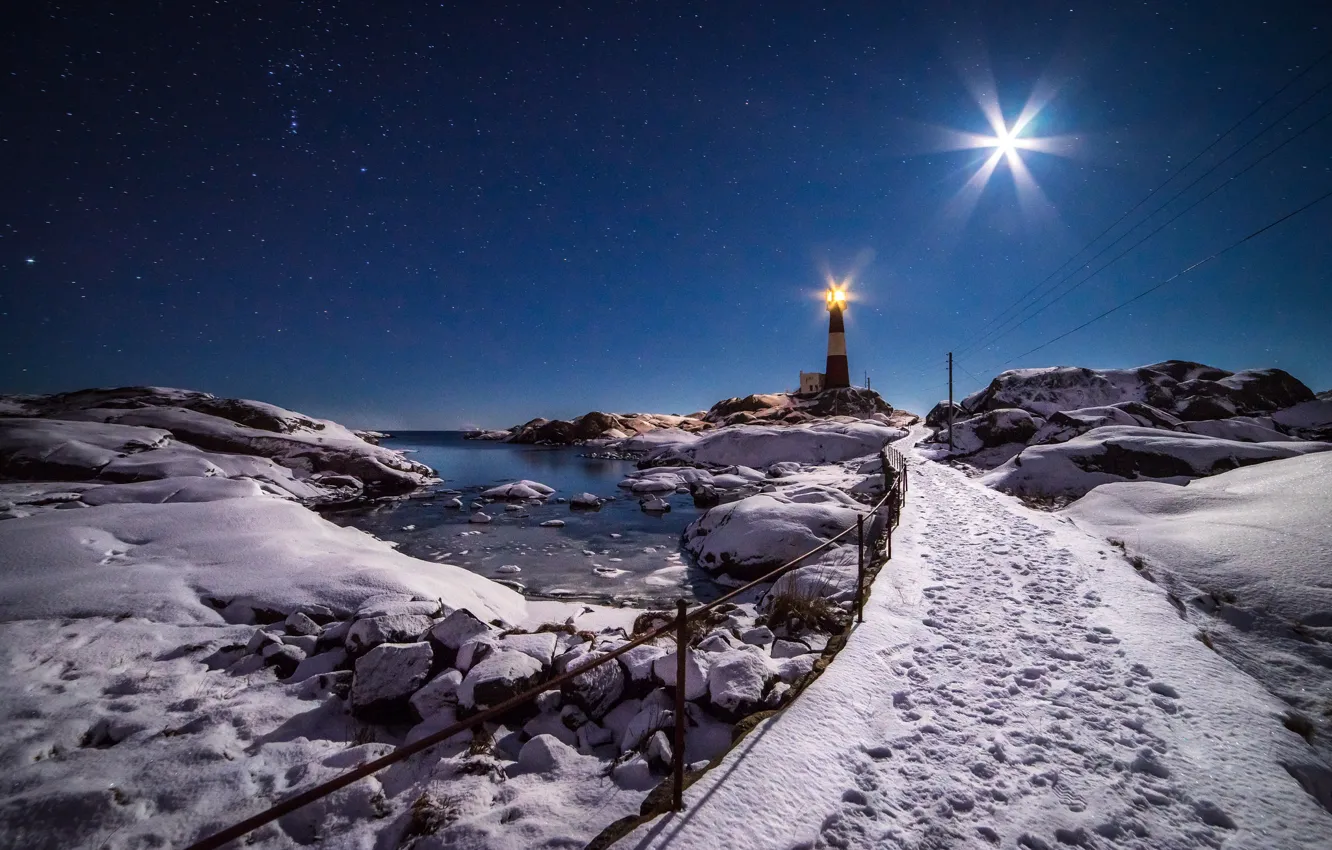 Фото обои winter, moonlight, lighthouse