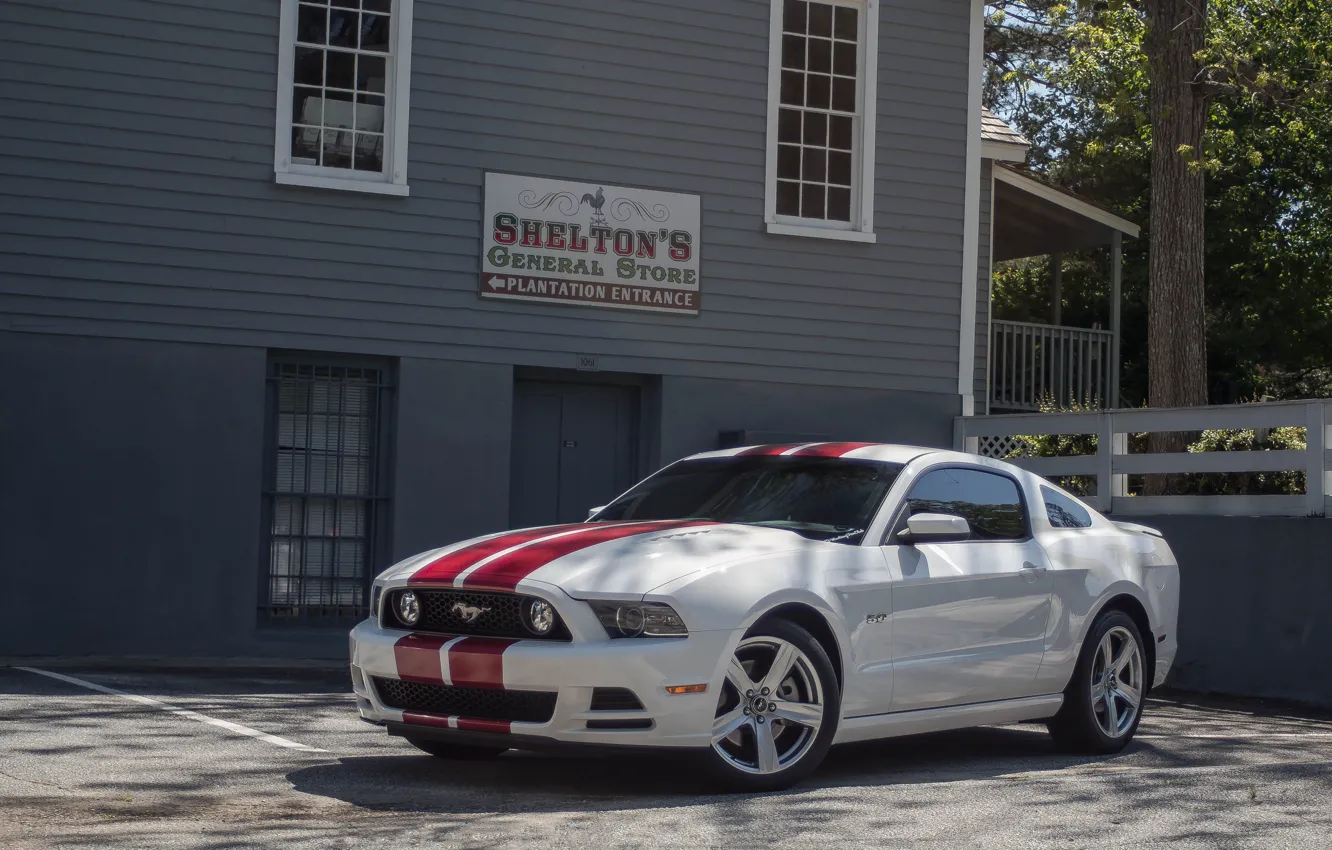 Фото обои Mustang, Ford, Red, 5.0, White, Stripes