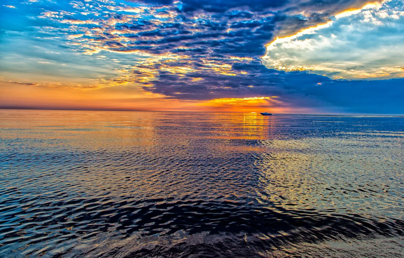 Фото обои закат, озеро, рябь, катер, озеро Мичиган, Lake Michigan. 